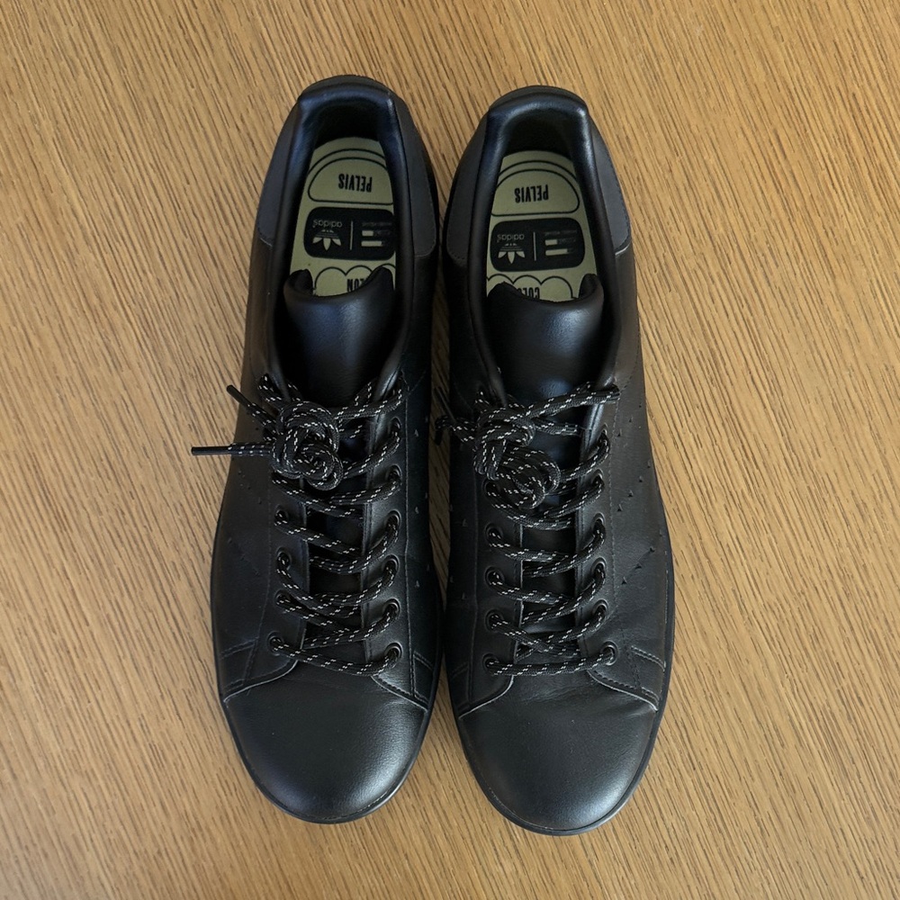 Human Made Adidas- Sz12.5 Pharrell’s take on a Stan Smith Sneaker